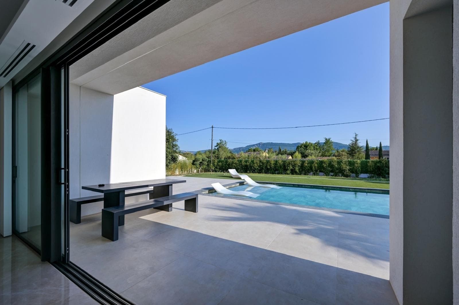 Villa — photo 11